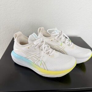 Asics Women's White Running Shoes with Blue and Yellow GEL-NIMBUS 25